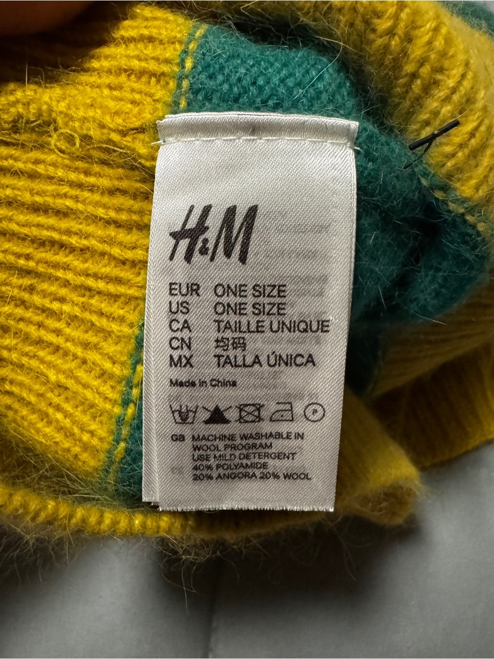 H&M Color-Block Knit Infinity Scarf - Wool Blend, One Size - Picture 2 of 6